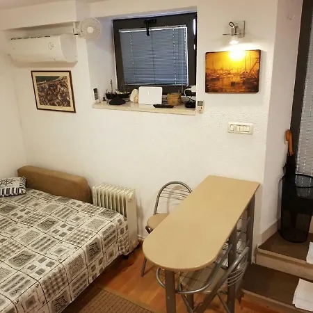 Apartment Aspalathos
